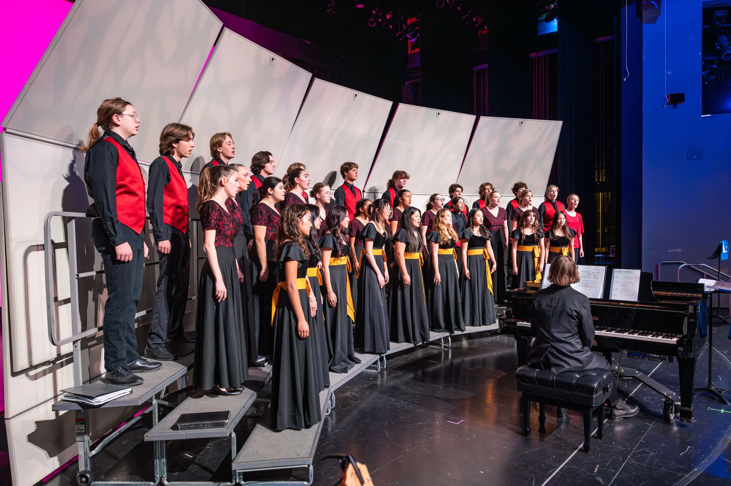 fjuhsd choral showcase-20.jpg