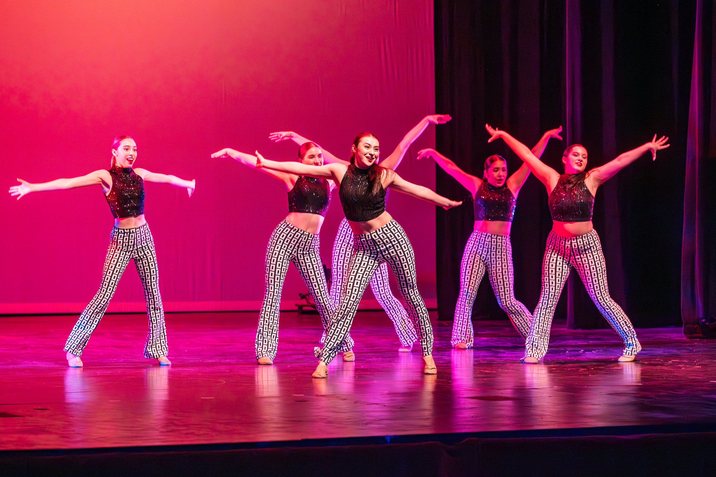 District Dance-64.jpg