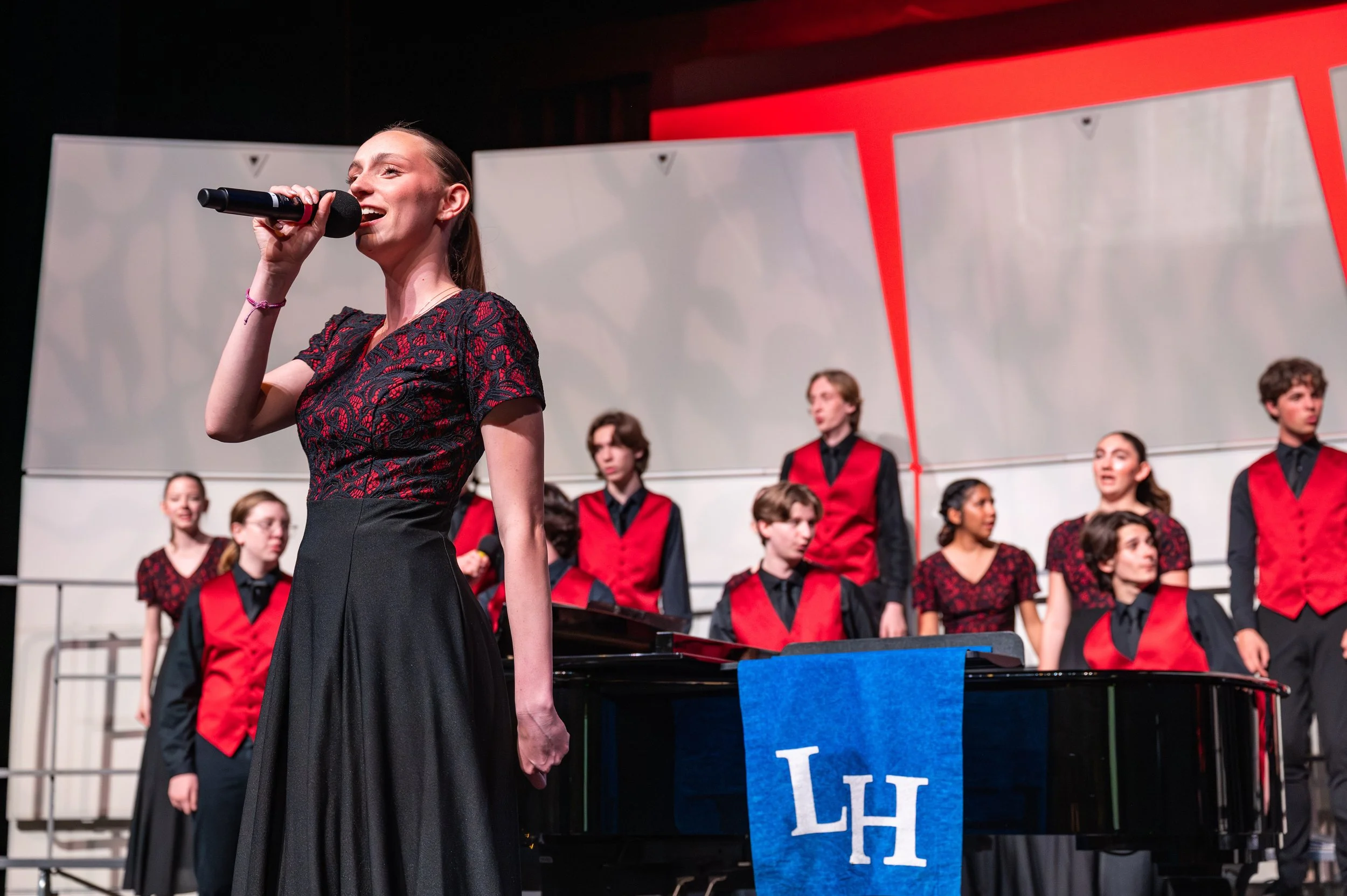 fjuhsd choral showcase-44.jpg