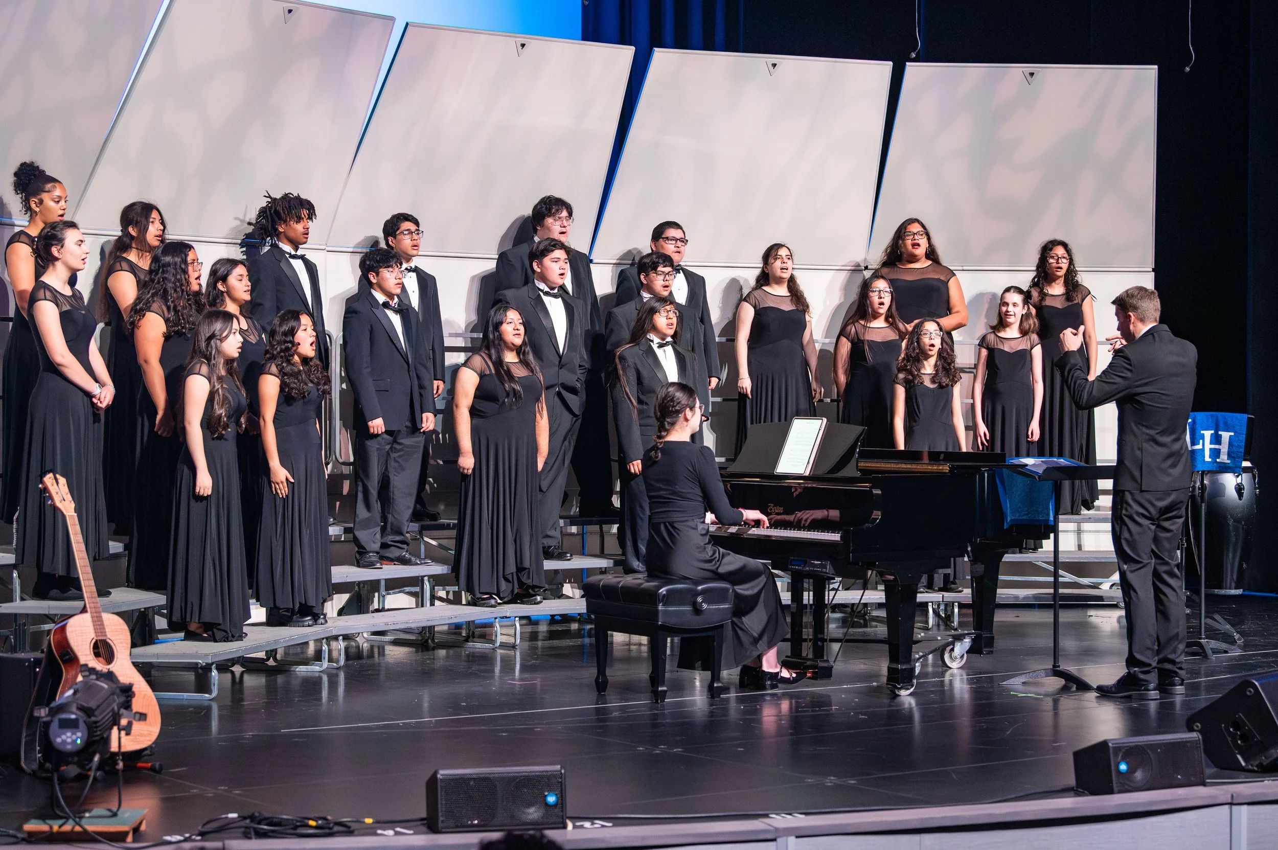 fjuhsd choral showcase-60.jpg