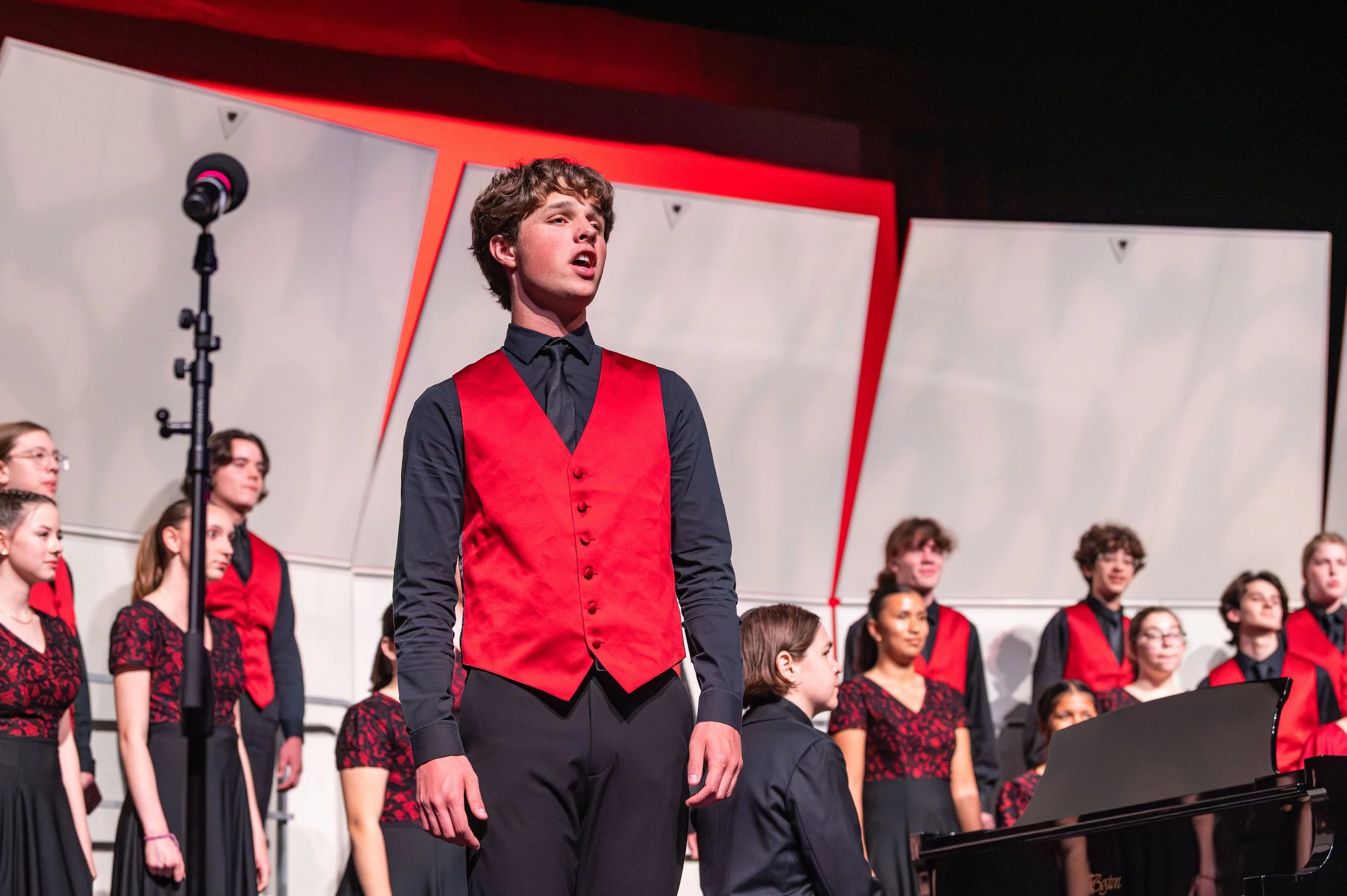 fjuhsd choral showcase-82.jpg