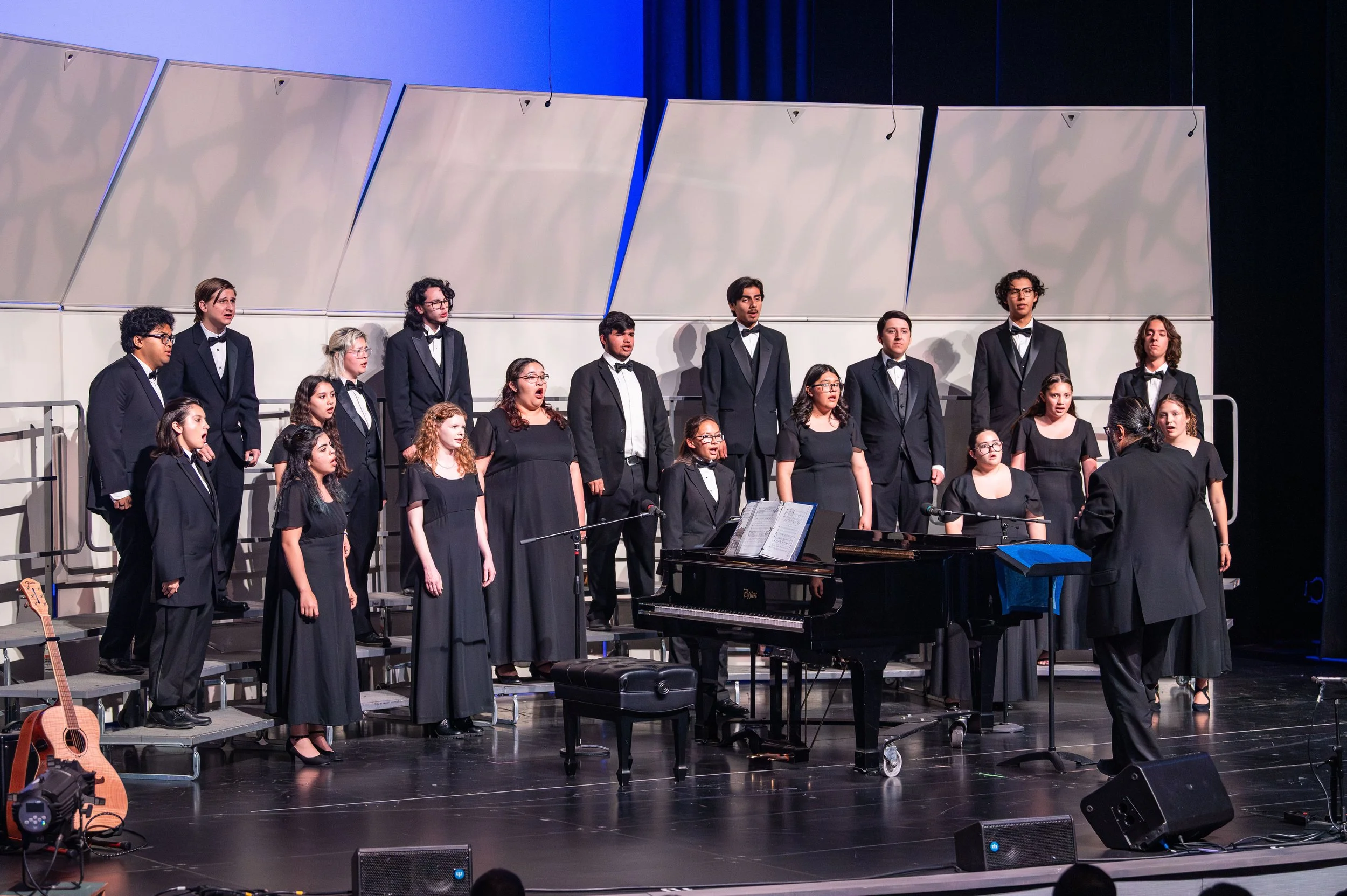 fjuhsd choral showcase-137.jpg