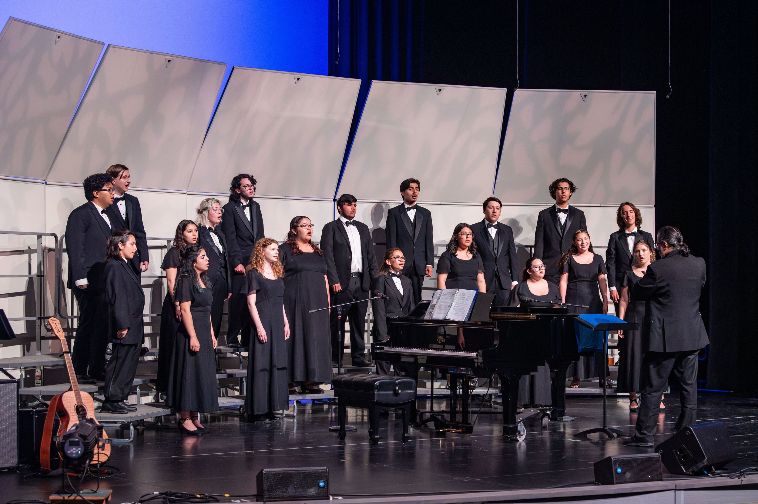 fjuhsd choral showcase-139.jpg