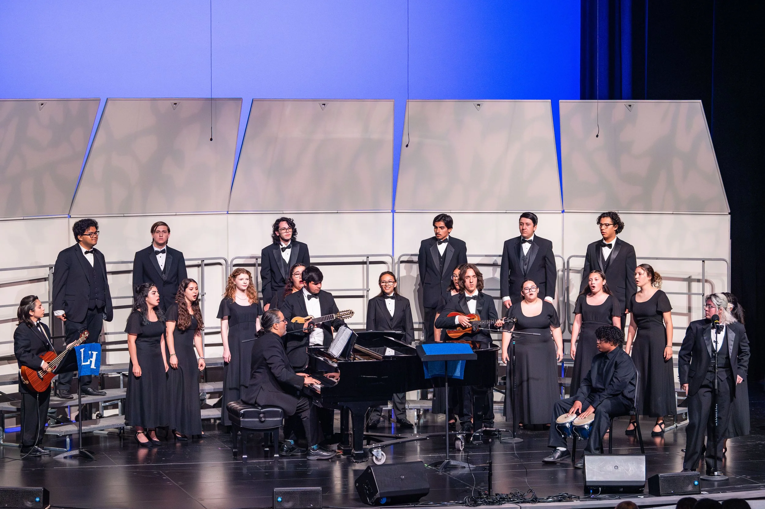 fjuhsd choral showcase-132.jpg