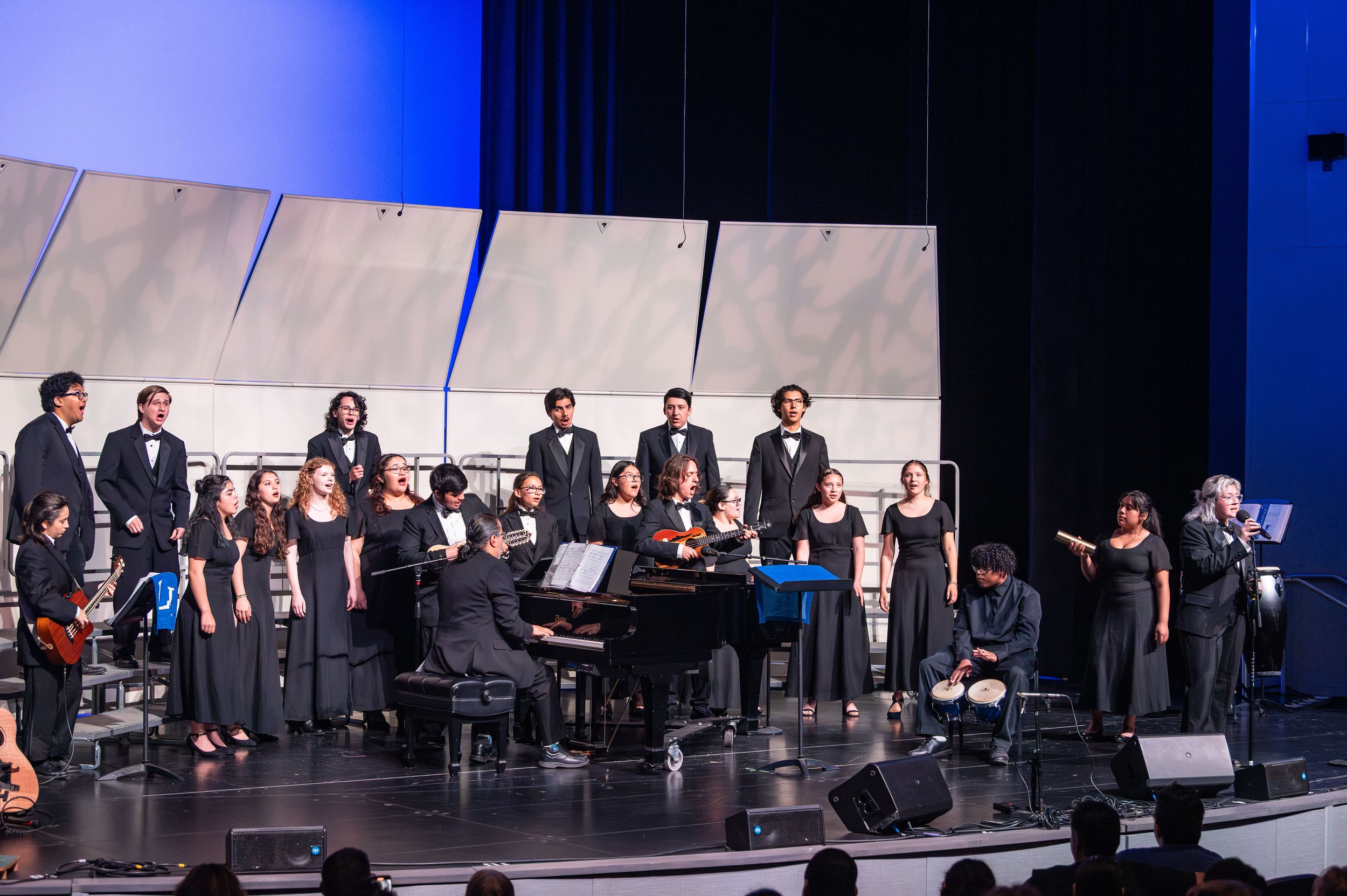 fjuhsd choral showcase-136.jpg