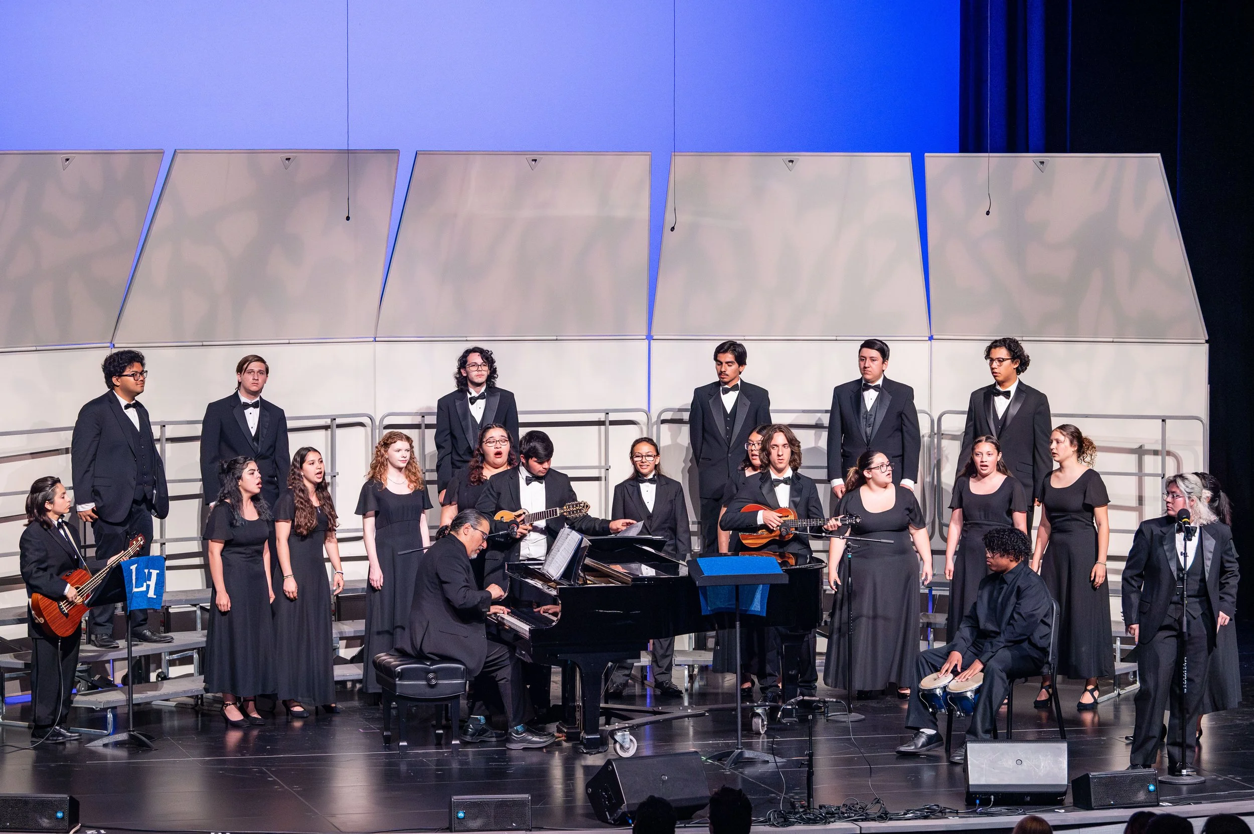 fjuhsd choral showcase-133.jpg