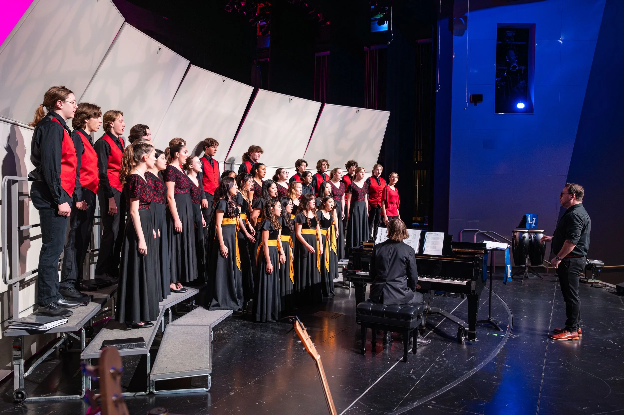 fjuhsd choral showcase-26.jpg