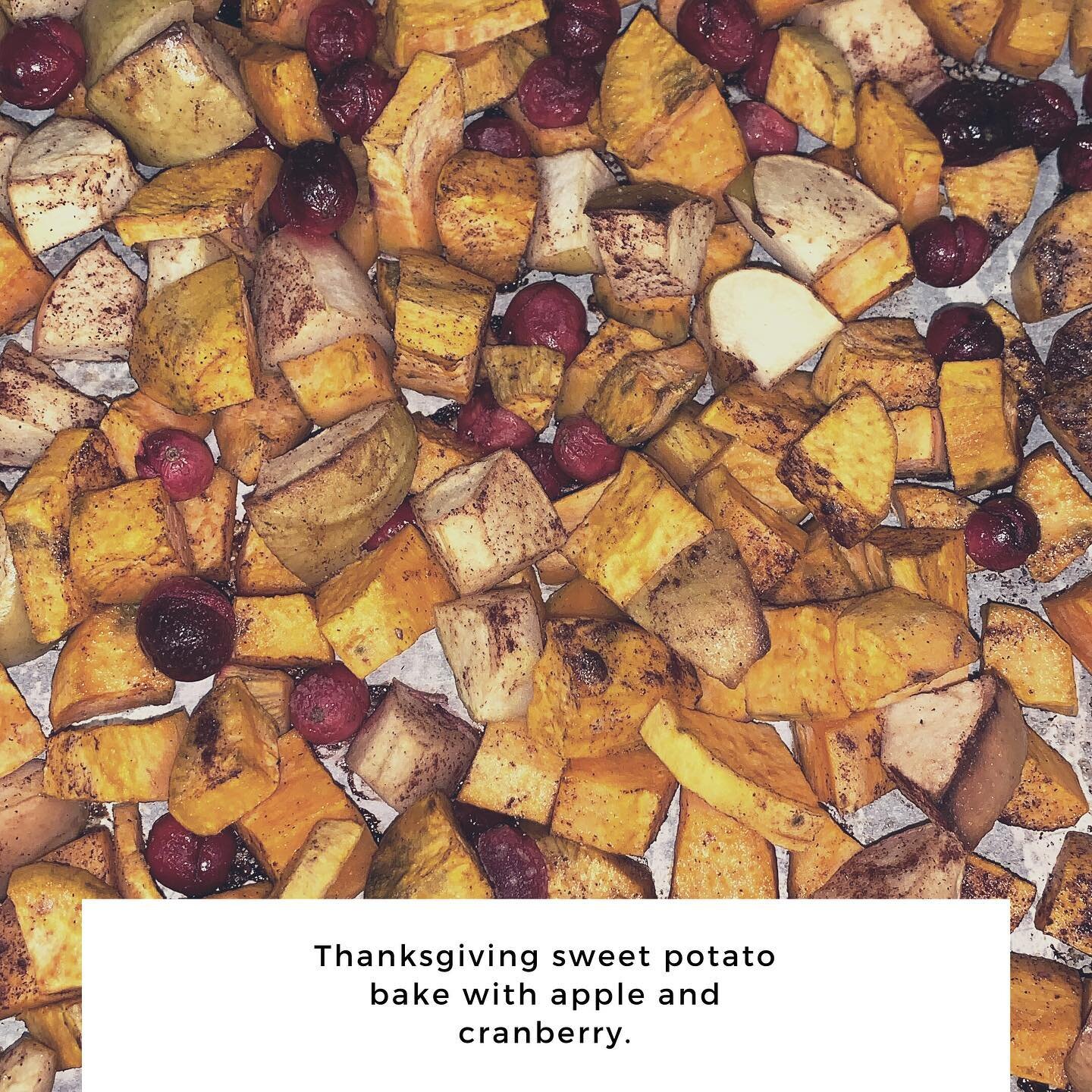This sweet potato bake is a great addition to your holiday party! 
Ingredients:
- sweet potato&rsquo;s
- apples
- cranberries - top off with coconut oil and cinnamon *bake at 375 for one hour* 
#nourishandliftnutrition #nutritioncoaching #thanksgivin