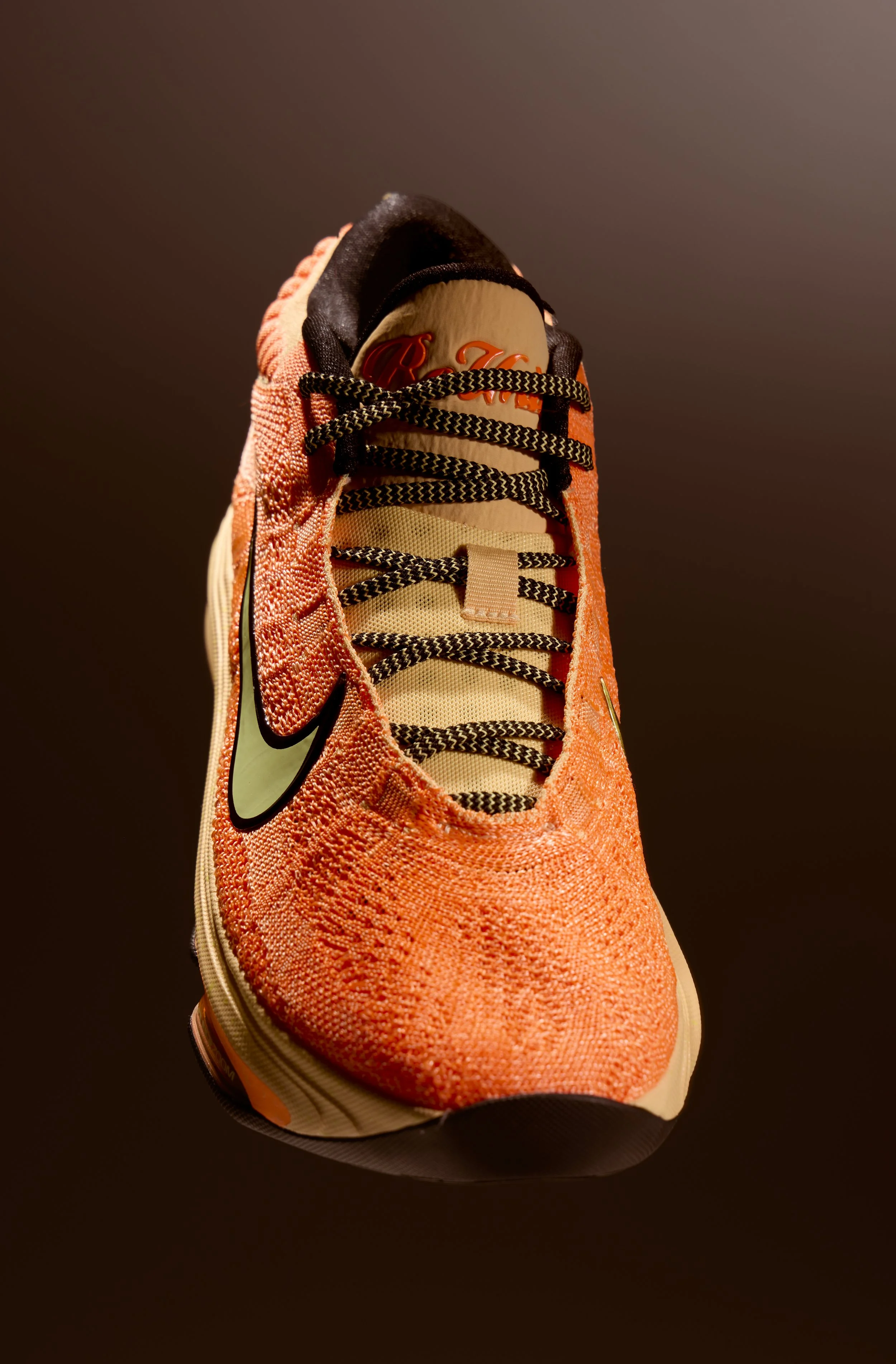 091225_FTL_NIKE_HALLOWEENPACK_INSTORE_ME0003.jpg
