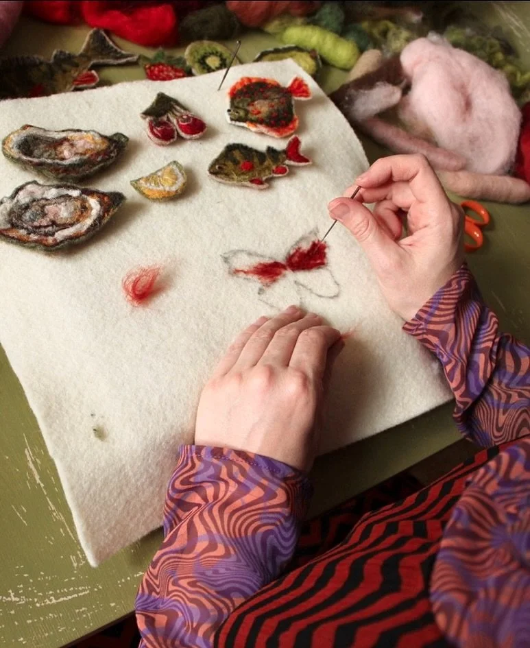 wool x textile 50/100

Drop-in and drop by, make a fridge magnet with me tomorrow or just say hi❤️

📍Onoma 
⏱️ 12-15 

#woolmagnet #fridgemagnet #woolfelt #workshop