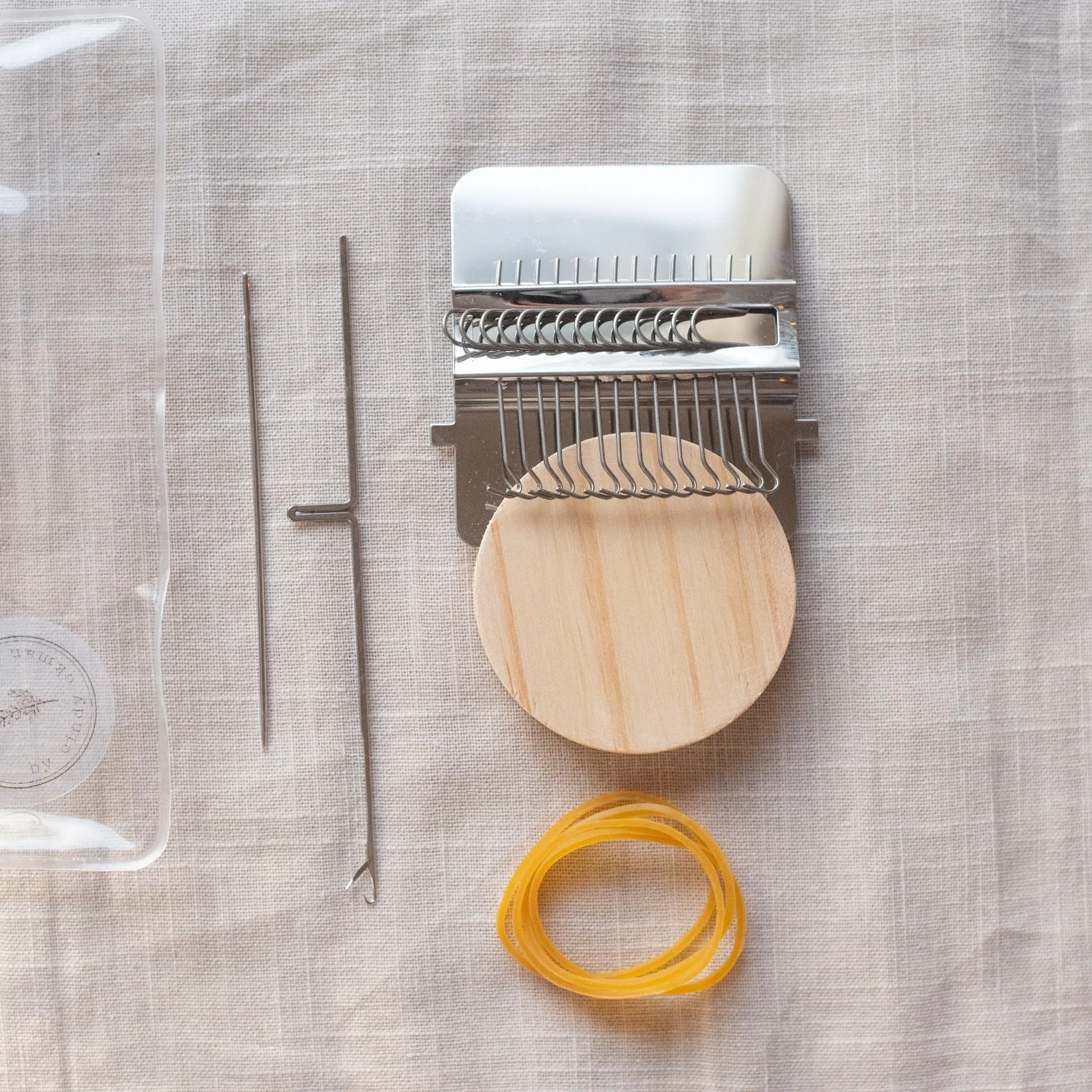 KNITS-mendingtool-3.jpg