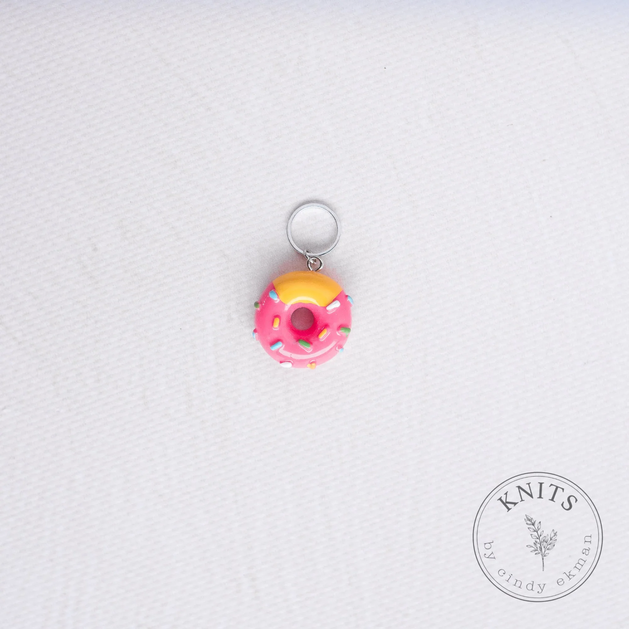KNITS.stitchmarkers-10-2.webp