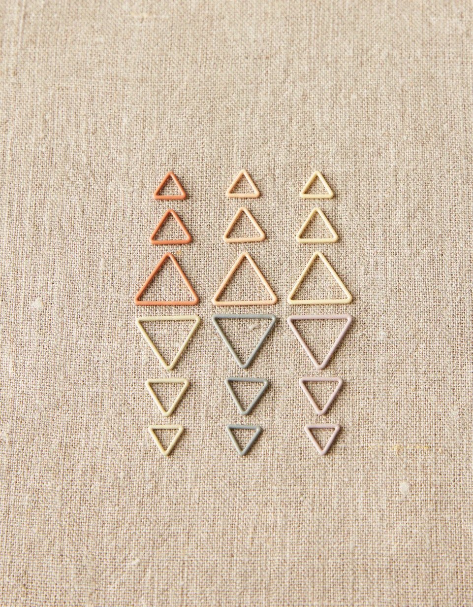 TRIANGLESTITCHMARKERS_EARTH_DETAIL1_NEW2021_WebCrop_9aeb032a-c06c-4938-8463-8cafa29f9a6b_1056x1232 Large.jpeg