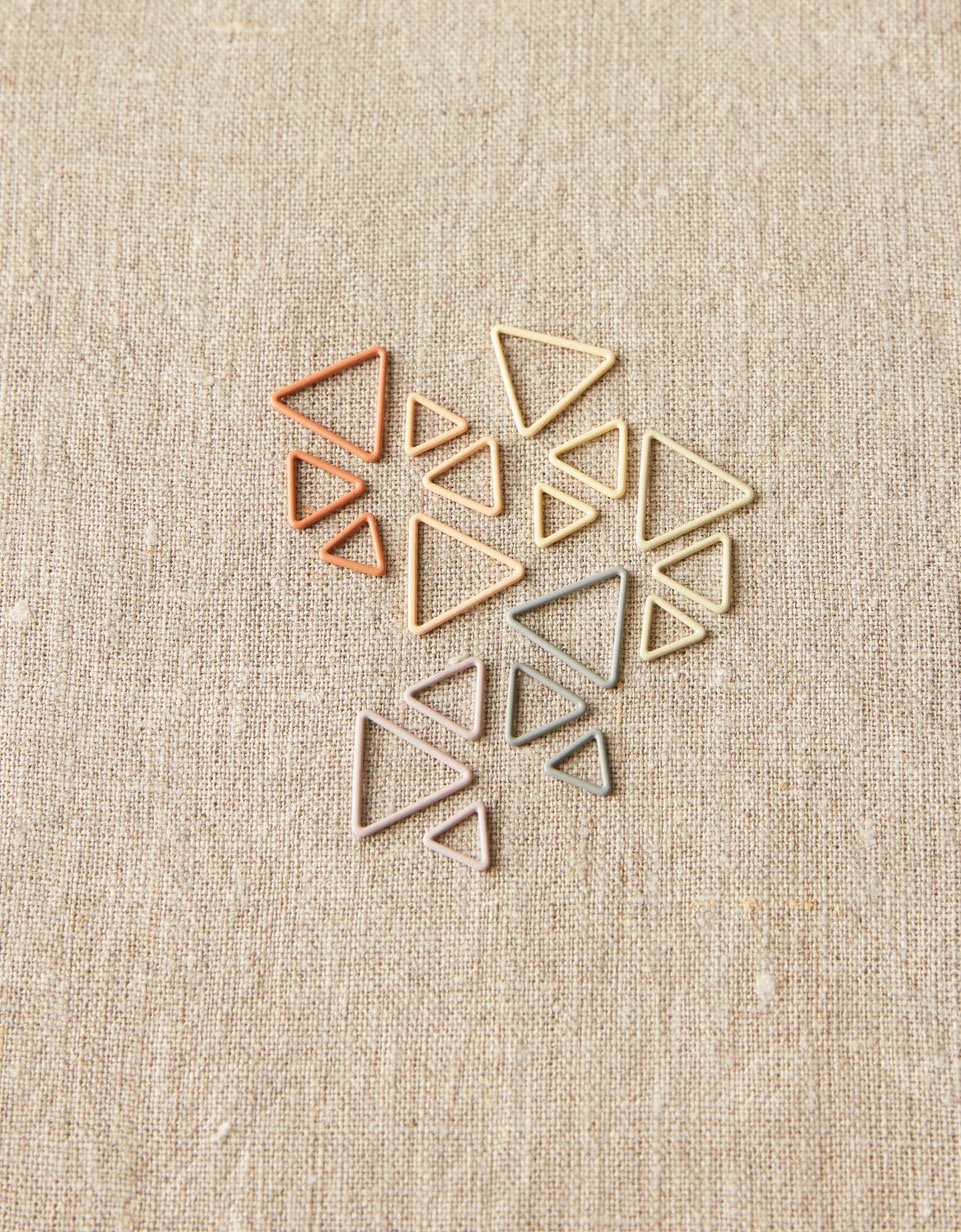 TRIANGLESTITCHMARKERS_EARTH_DETAIL2_NEW2021_WebCrop_af47e1ed-289e-4f88-b70d-c4ad41c3f3cd_1056x1232 Large.jpeg