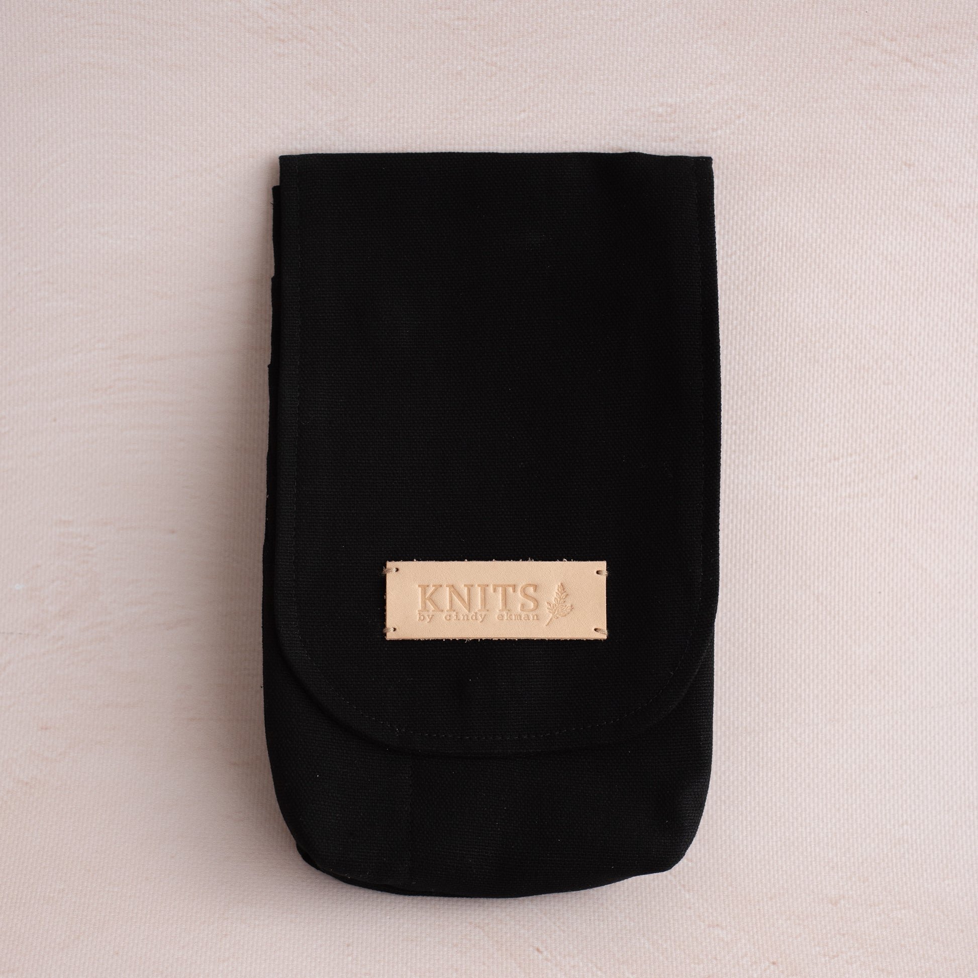KNITS.case(1).-9.jpg