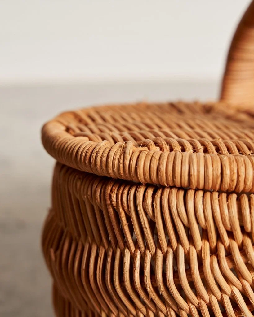 Cesta de rattan con tapa (2).jpg