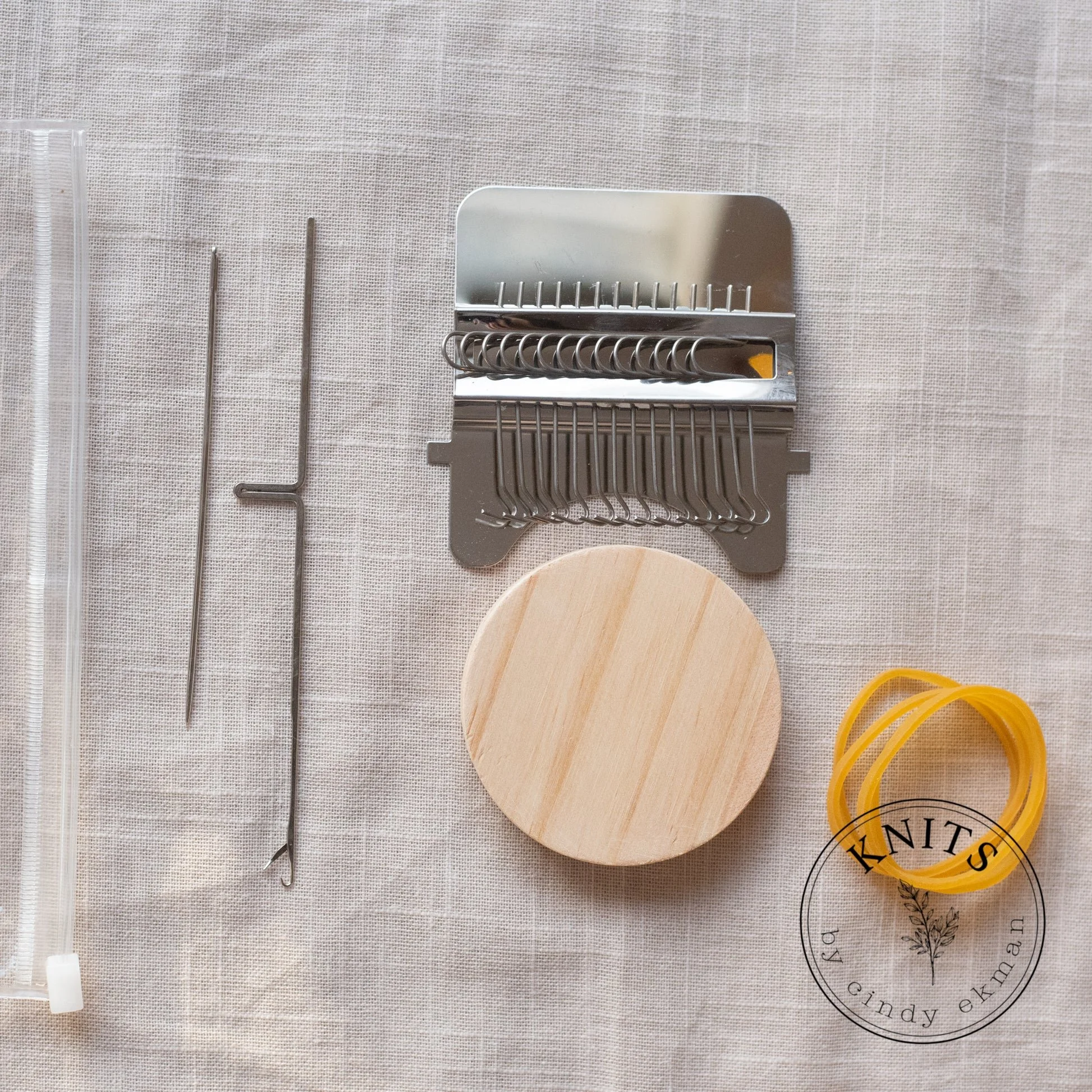 KNITS-mendingtool-1.jpg