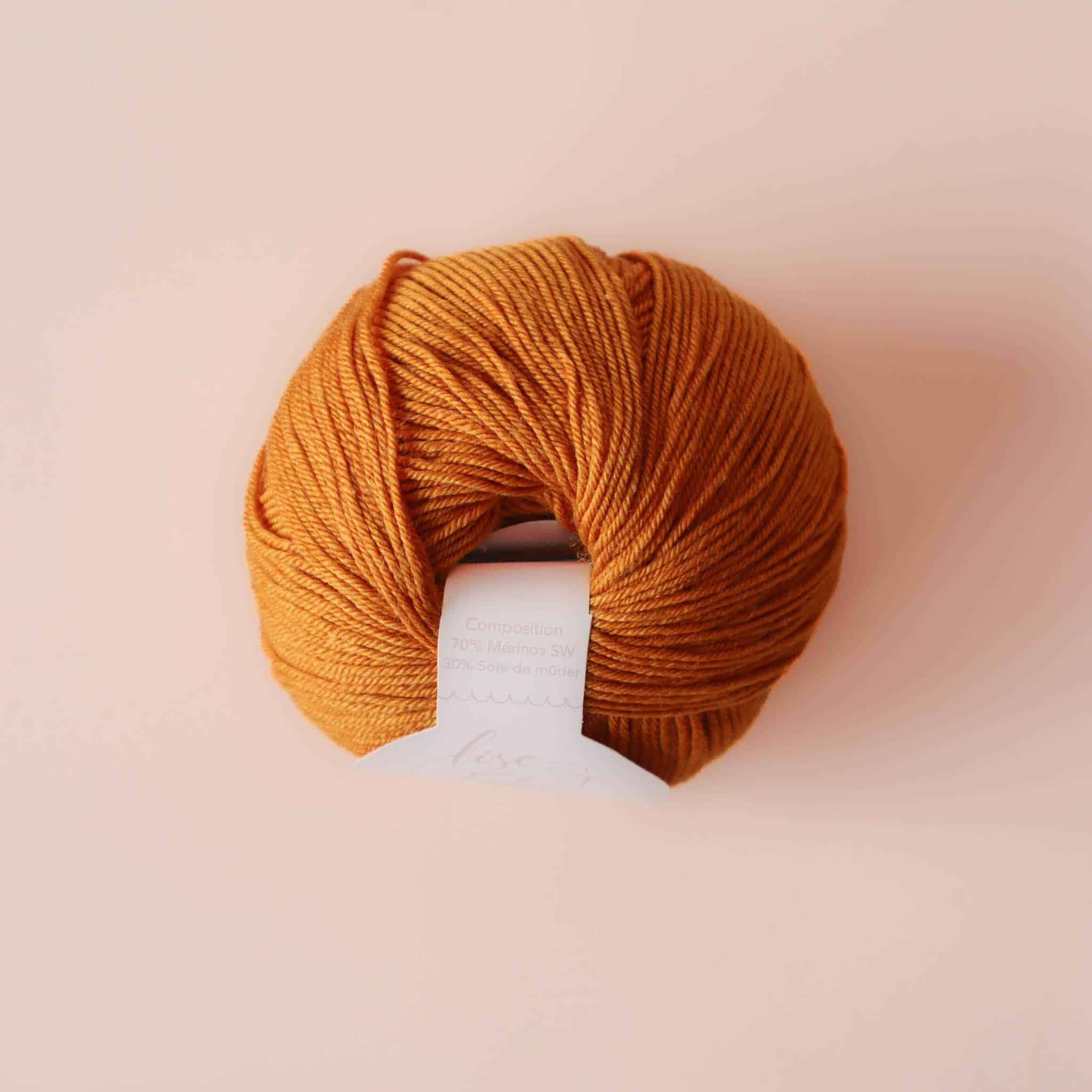 LAINE_MERINOS_SOIE_LISE_TAILOR_BOUTON-D-OR_02.jpg