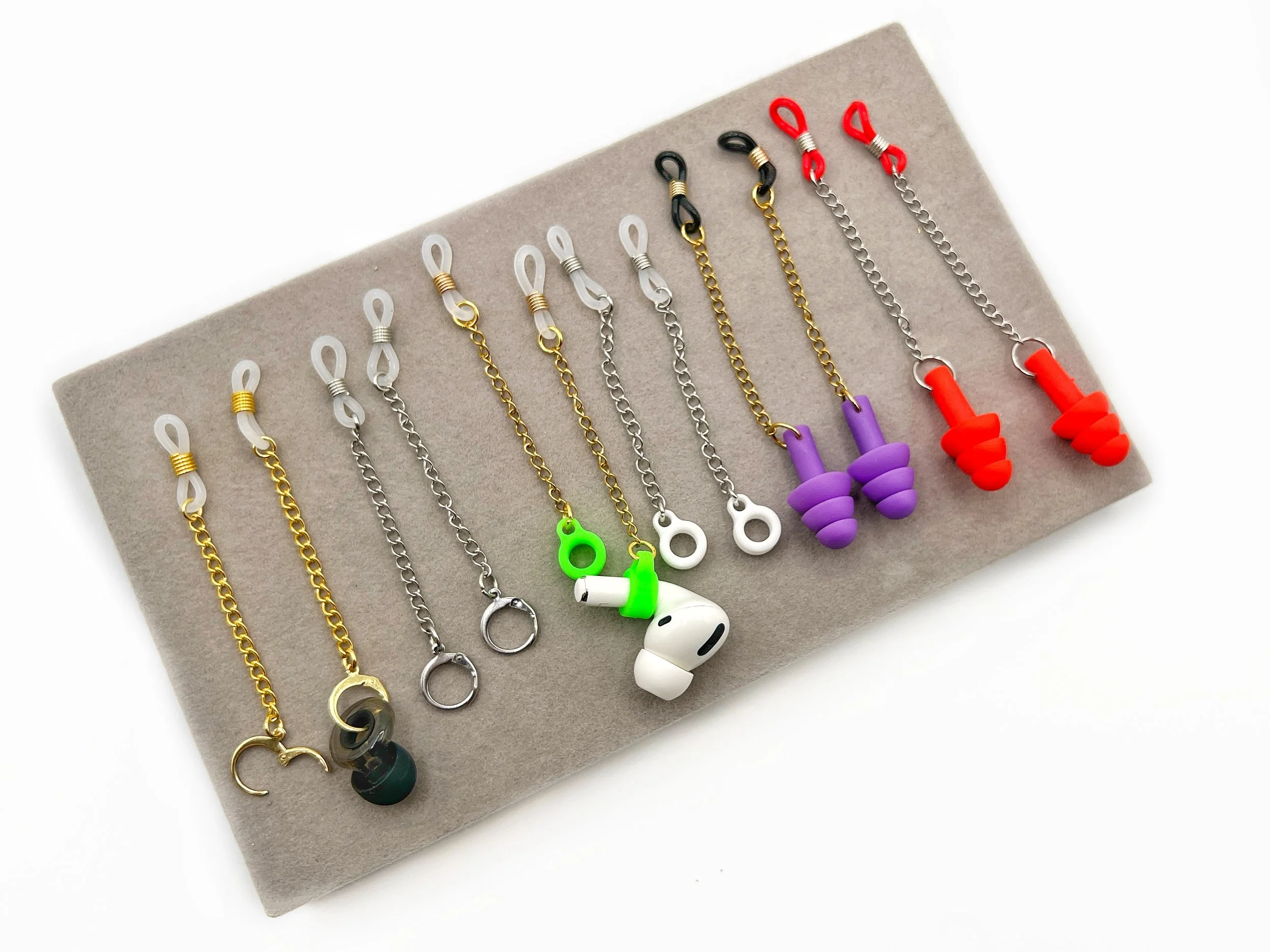 Glasses-Mounted Accessory Chain – Earplug & Earbud Holder – Slides Onto Glasses Arms