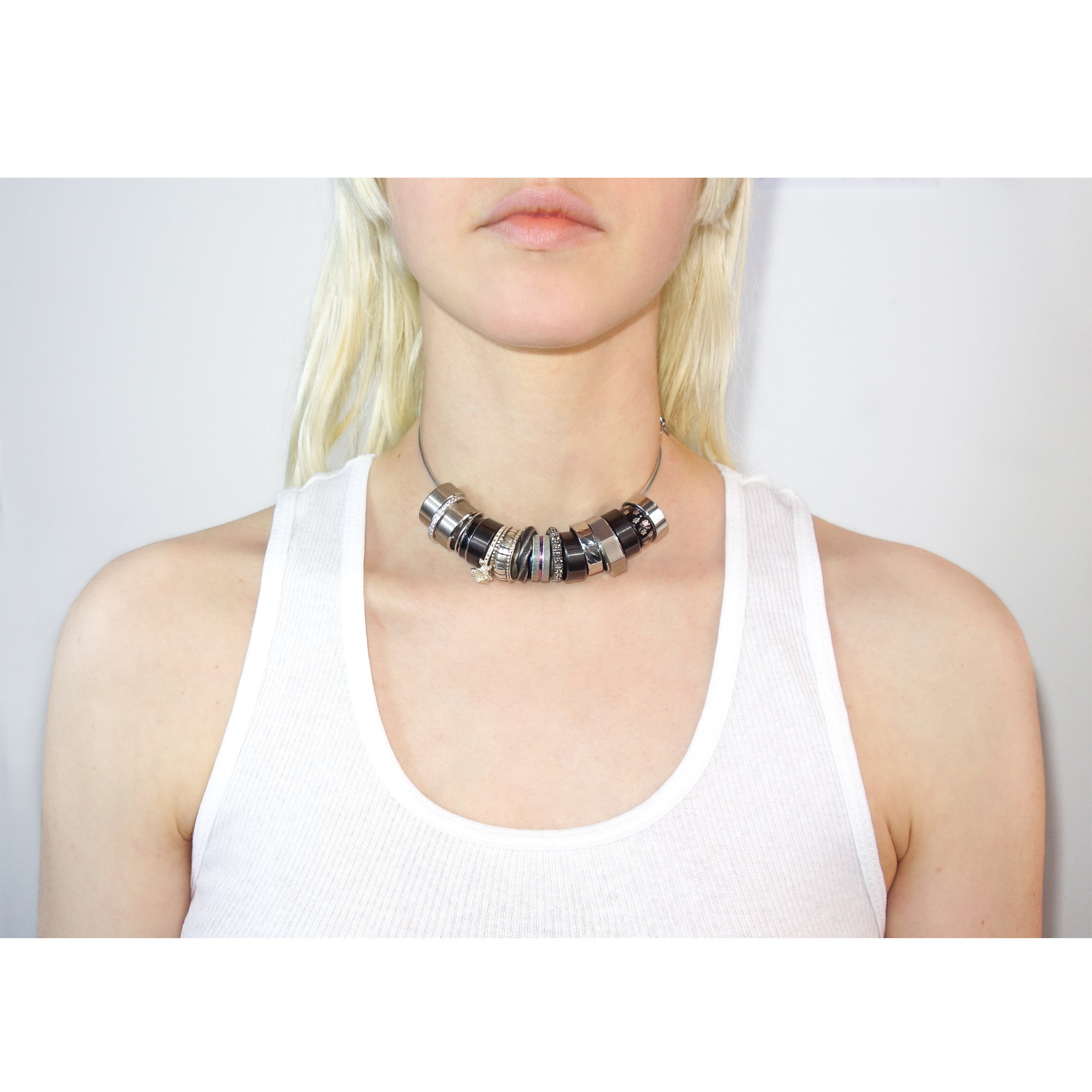 necklace ecom-pawprint.jpg