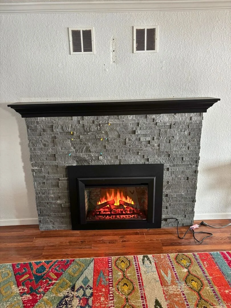 Simplifire 30 Electric Insert With Stonework