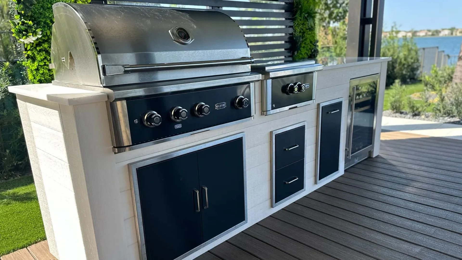 wildfire outdoor grill with white and black island
