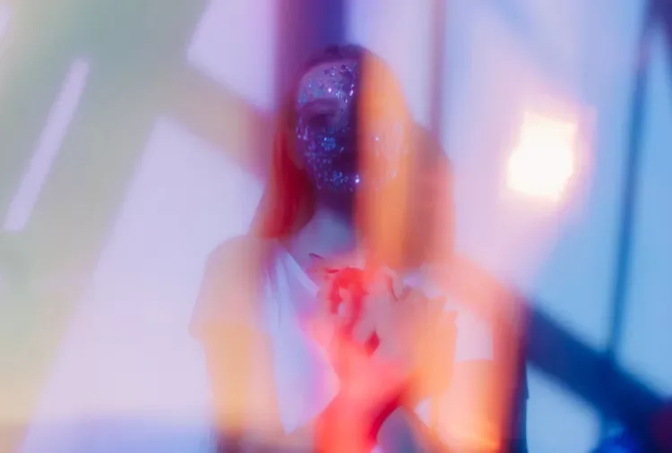 Should You Embrace 'Delulu' Thinking? Here's What Mental Health Experts Say