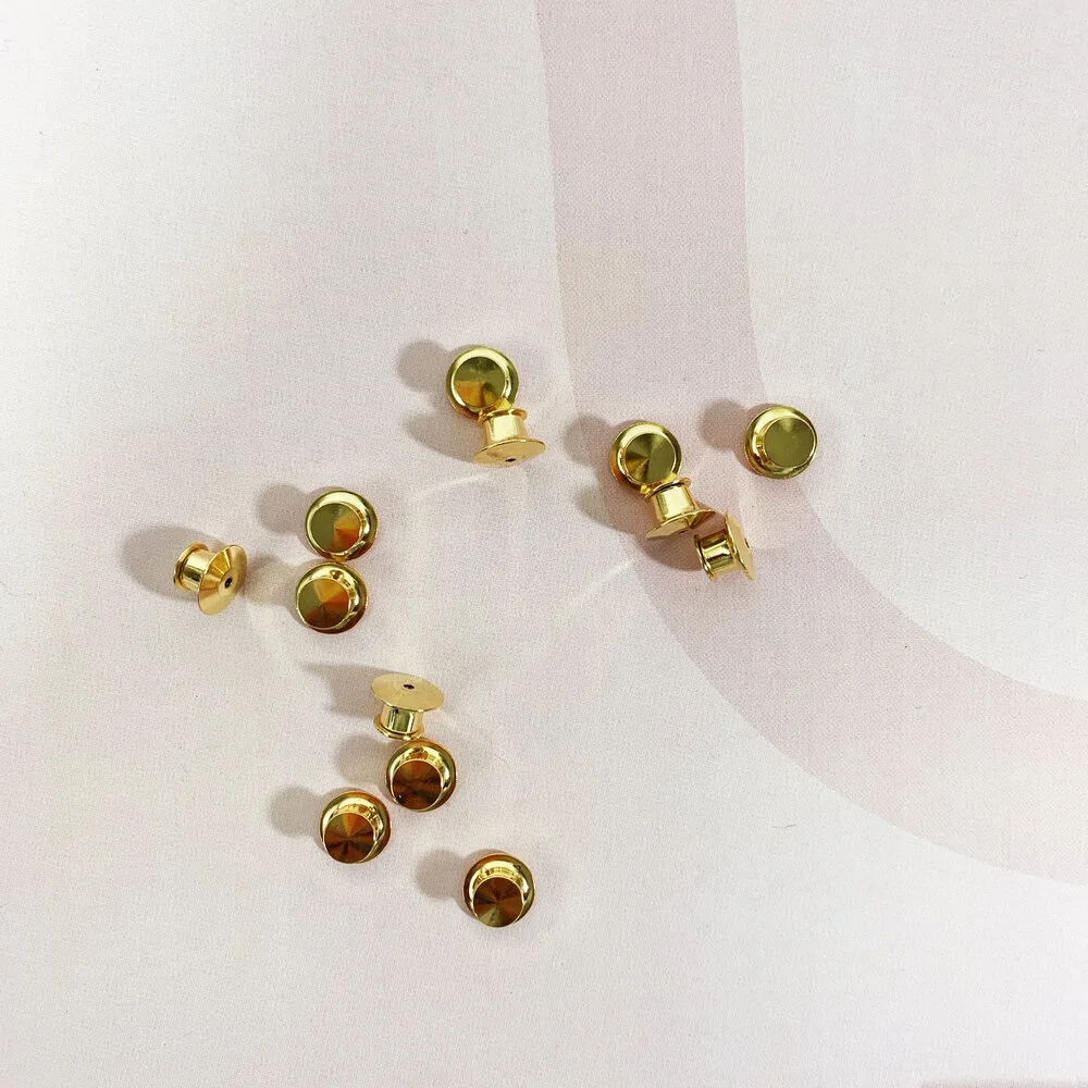 lockingpinbacks.jpg