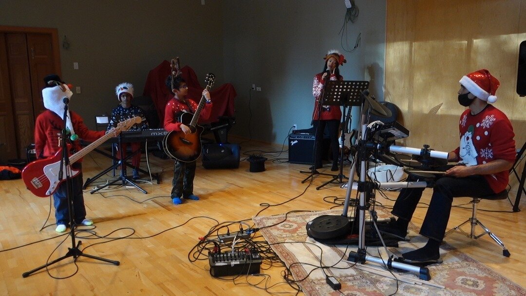 NUVO's favorite family Band is rock'n in the Holiday Season with some awesome recordings for us. Spots available for our Jan - June Program.  To Register call 604-614-3340.⠀⠀⠀⠀⠀⠀⠀⠀⠀
⠀⠀⠀⠀⠀⠀⠀⠀⠀
#musiclessons #rockband #rocknroll #jammsession #whiterock