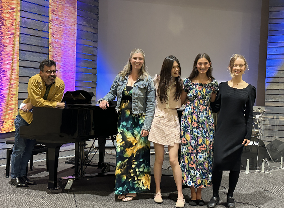Voice Teacher Britt with her students