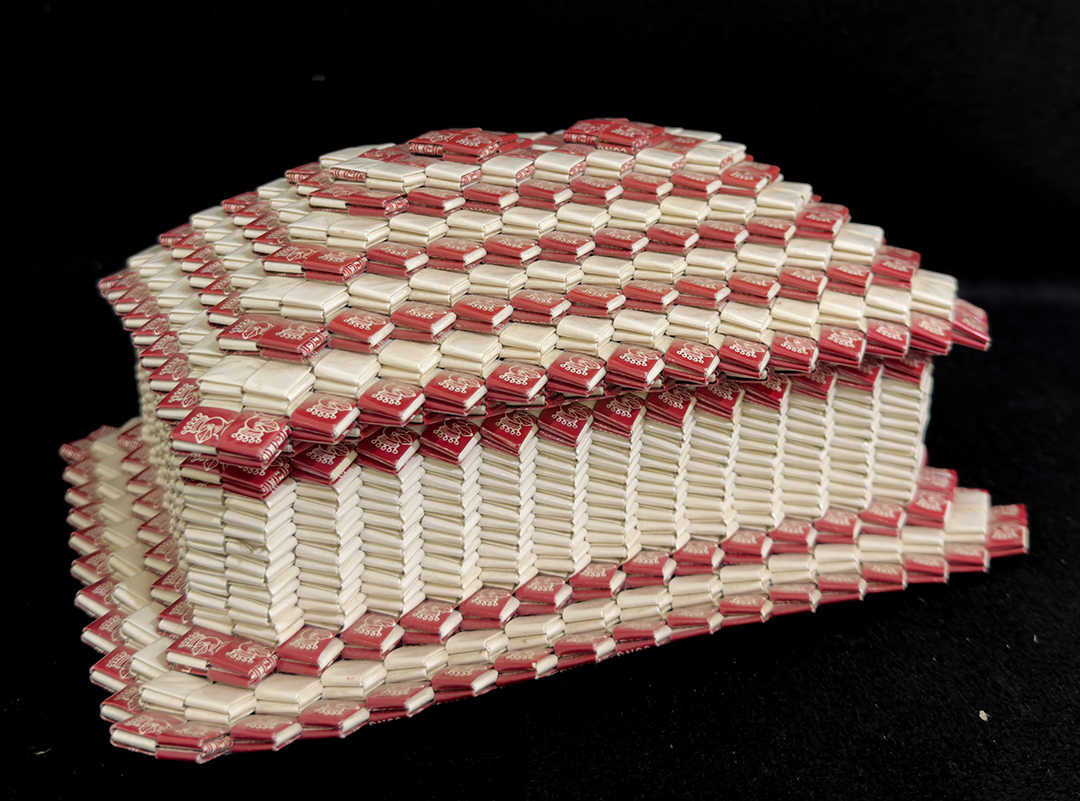 Red White Container_EV.png