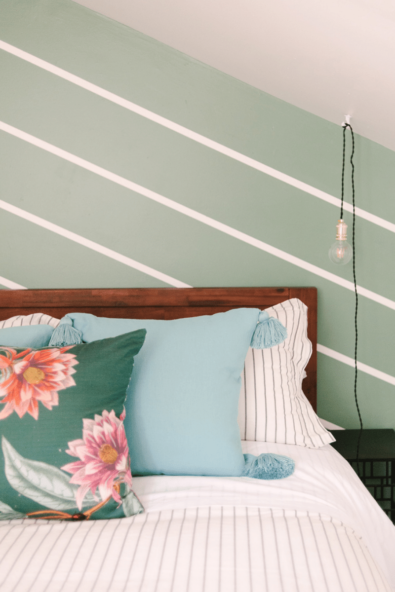 Toronto-Interior-Decorator-Living-Room-Mary-Street-Guesthouse (5).png
