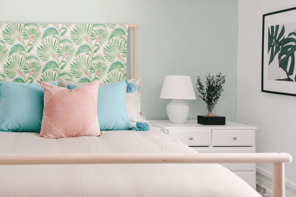 Toronto-Interior-Decorator-Living-Room-Mary-Street-Guesthouse-b (3).png