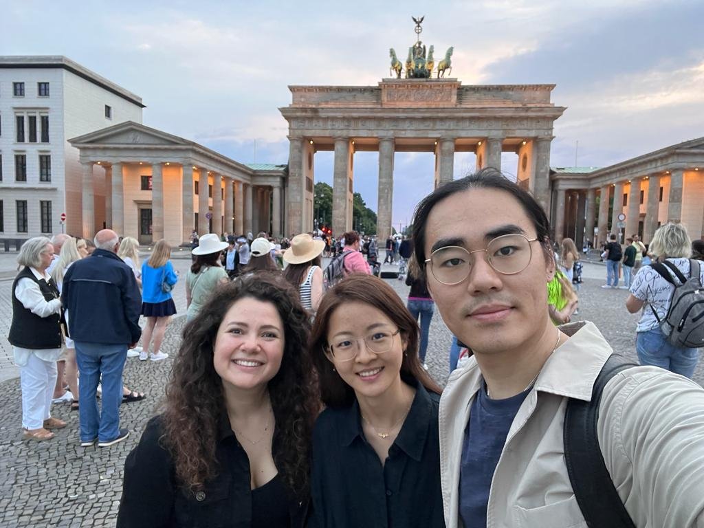 Alessandra, Eunice and Shawn enjoying Berlin!