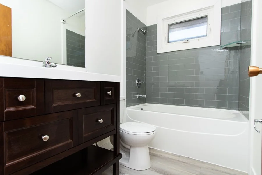 "Probe" Spec Bathroom