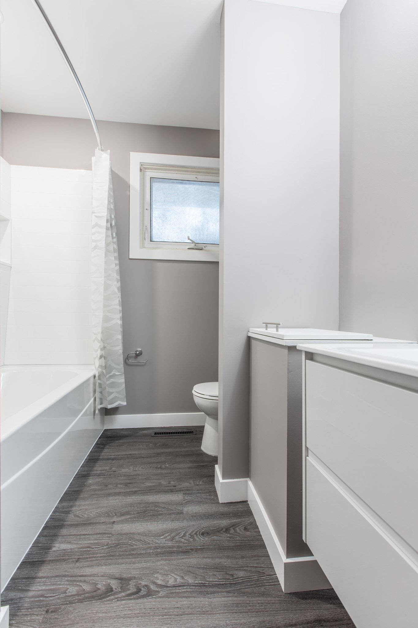 "Coldwell" Spec Bathroom