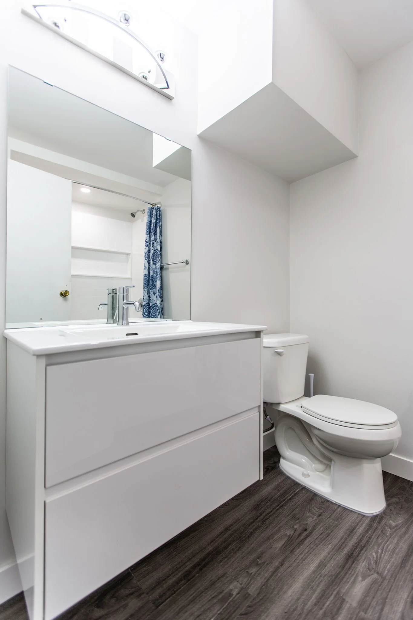 "Tremaine" 1 Spec Bathroom 1 custom Bath