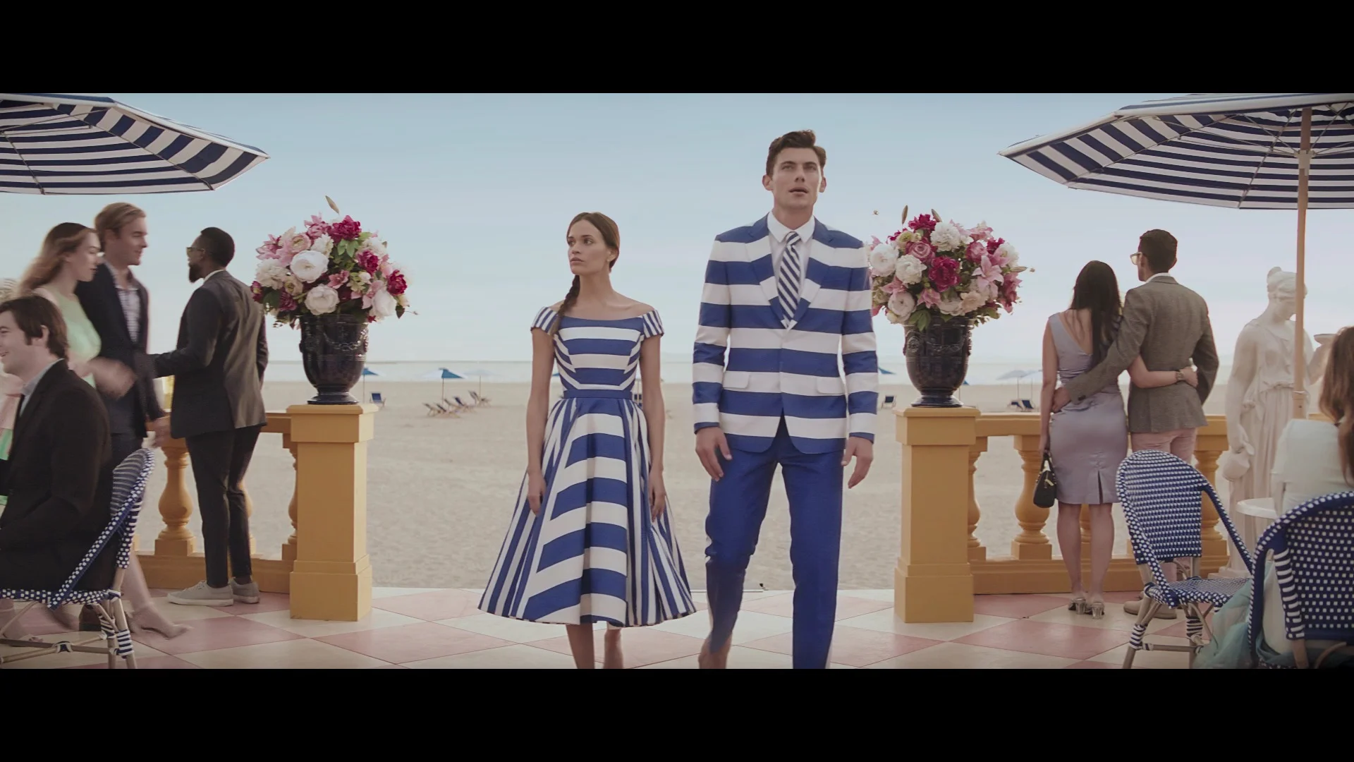 YCP10004000H - Peroni 2019 Umbrella YouTube 30(1)_00000.jpg