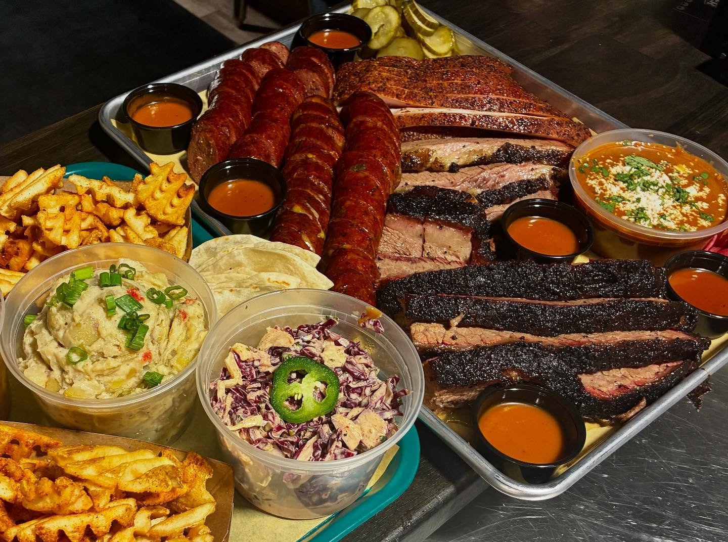 🌤️ Good morning, y&rsquo;all! It&rsquo;s a brand new week at Trevi&ntilde;o&rsquo;s Craft Smokehouse and we&rsquo;re fired up and ready to serve!

🍽️ Full schedule this week &mdash; open Monday through Friday, 11 AM to 9 PM!
Come grab your lunch fa