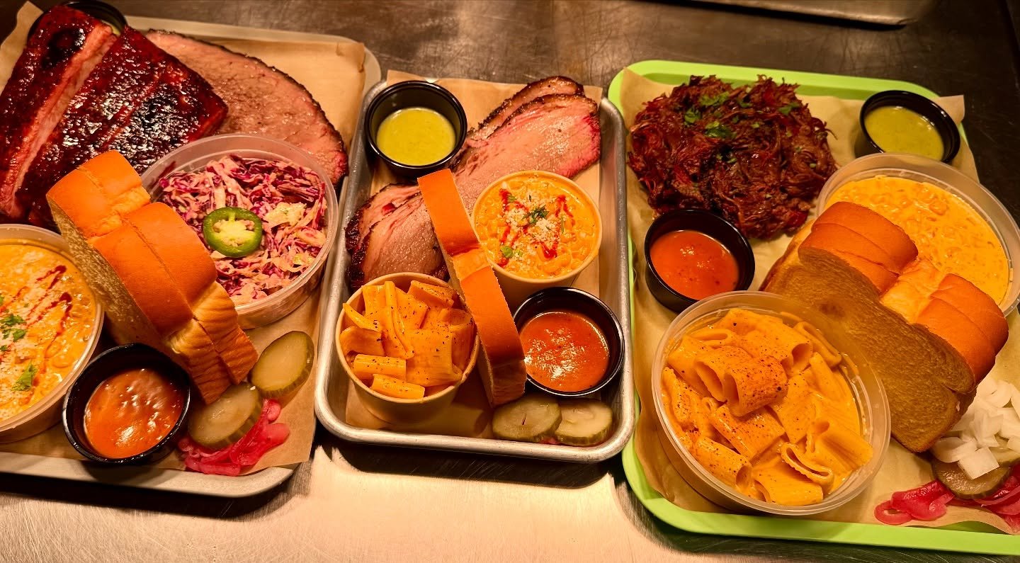 Good morning from Trevi&ntilde;o&rsquo;s! 🖤
It&rsquo;s been a little quiet around here &mdash; we know everyone&rsquo;s deep in that Christmas crunch &mdash; but these plates are still coming out looking fantastic and going out with lots of love and