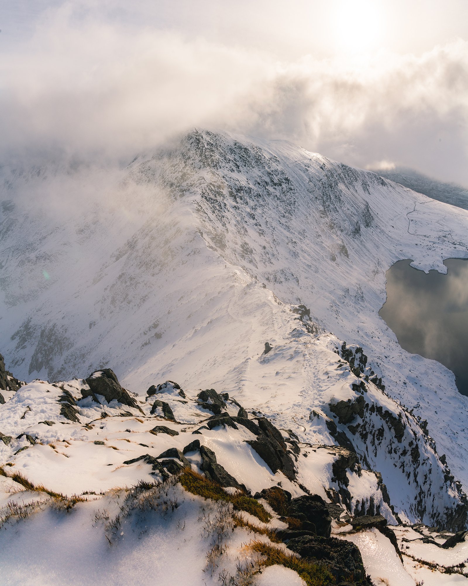 Pen yr Helgi Du in the snow