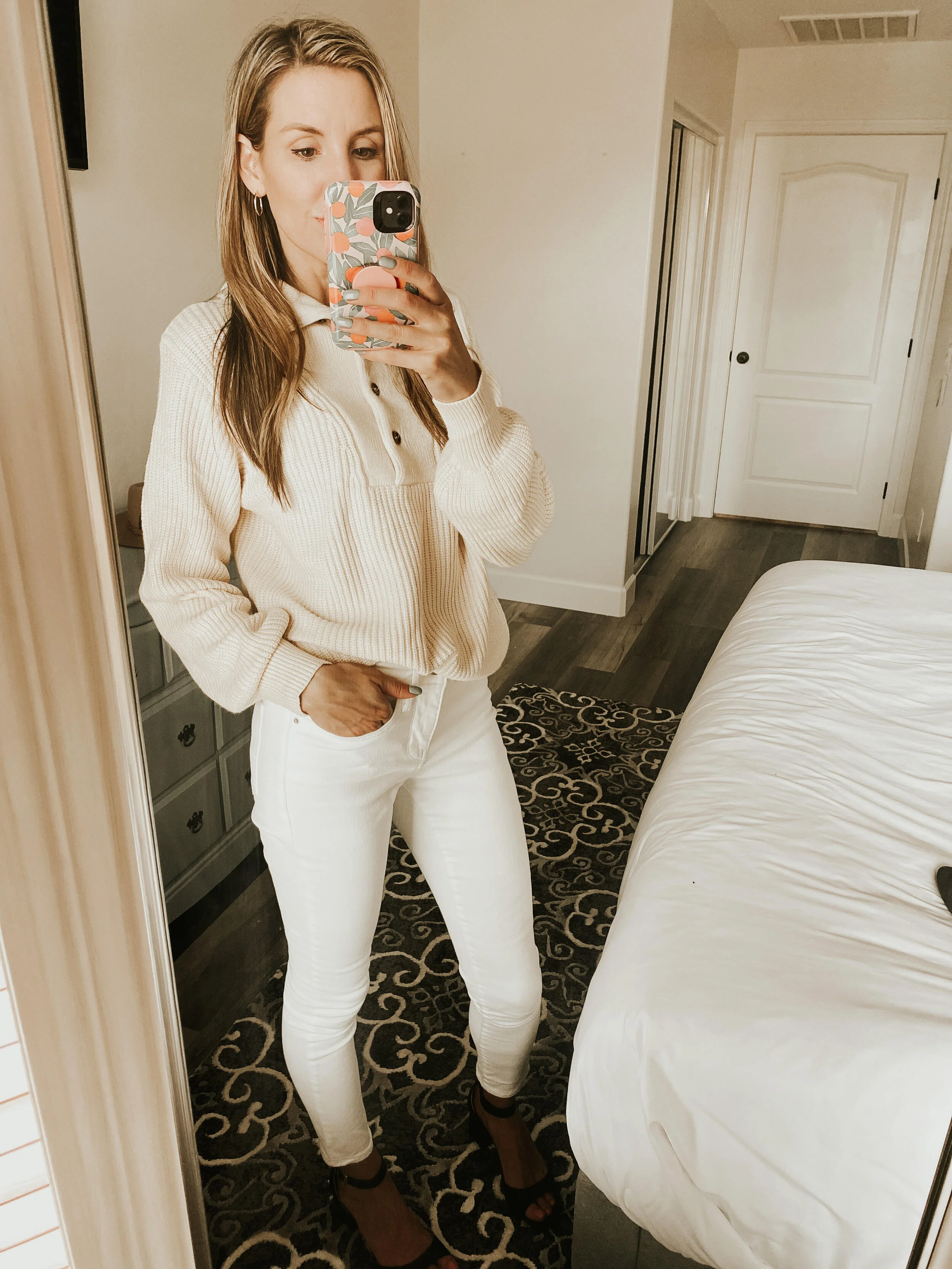 311 Shaping Skinny Jeans