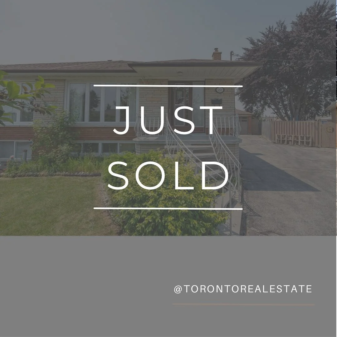 #supportlocal #supportsmallbusiness #torontorealestate  #toronto #design #torontocondos  #torontolistings #modern #homedecor  #torontohomebuyers #firsttimehomebuyer #minimalist #leslieville #torontorealtor #community 

#realestateagent #realestatetip