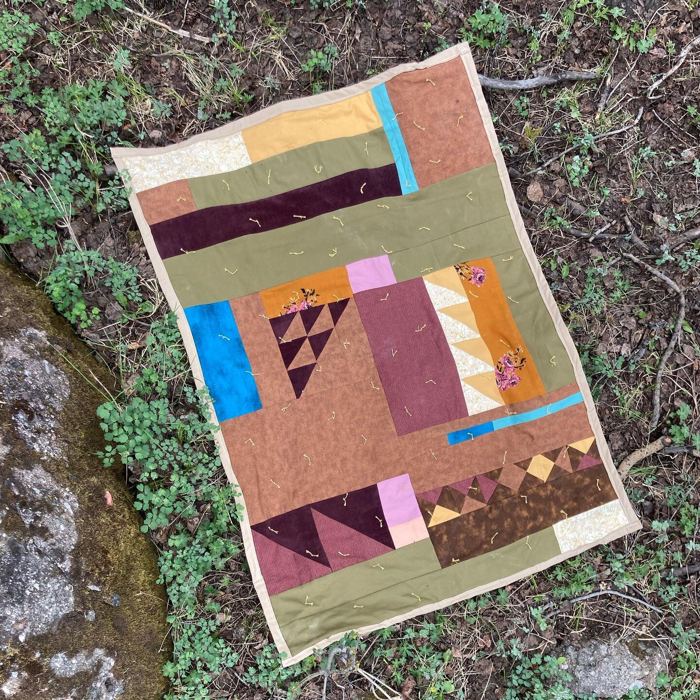 Day 93 &amp; 94 of 100 

I made this quilt pulling colors and textures from memory, the velvet of moss, the bright pops of lichen, loamy browns and purples, first yellow flowers marking spring turning into summer. 
🌿
I made this quilt piecing memori