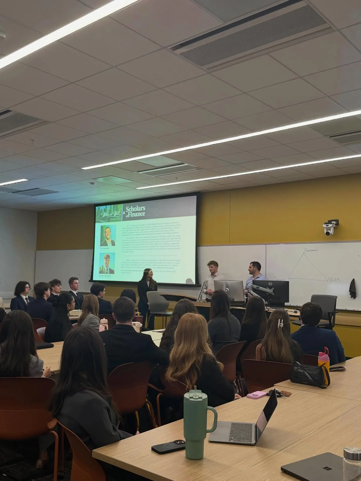 Wrapping up a great multi-day panel in Tempe. Inspired by the next generation of finance leaders and grateful to connect with nearly 100 students in the @sof.arizonastate and @faccatasu 🚀