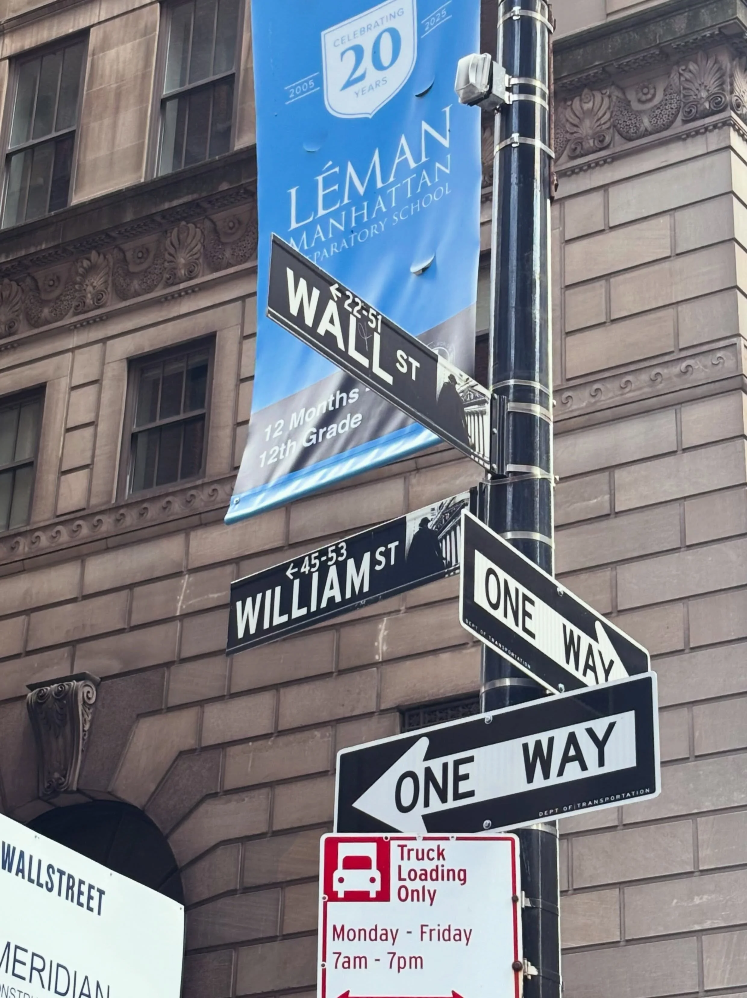 We love when clients and friends of the firm spot the streets where it all started &mdash; William &amp; Wall.  Thank you to Nina for sending across.🗽

📸 Nina | FiDi