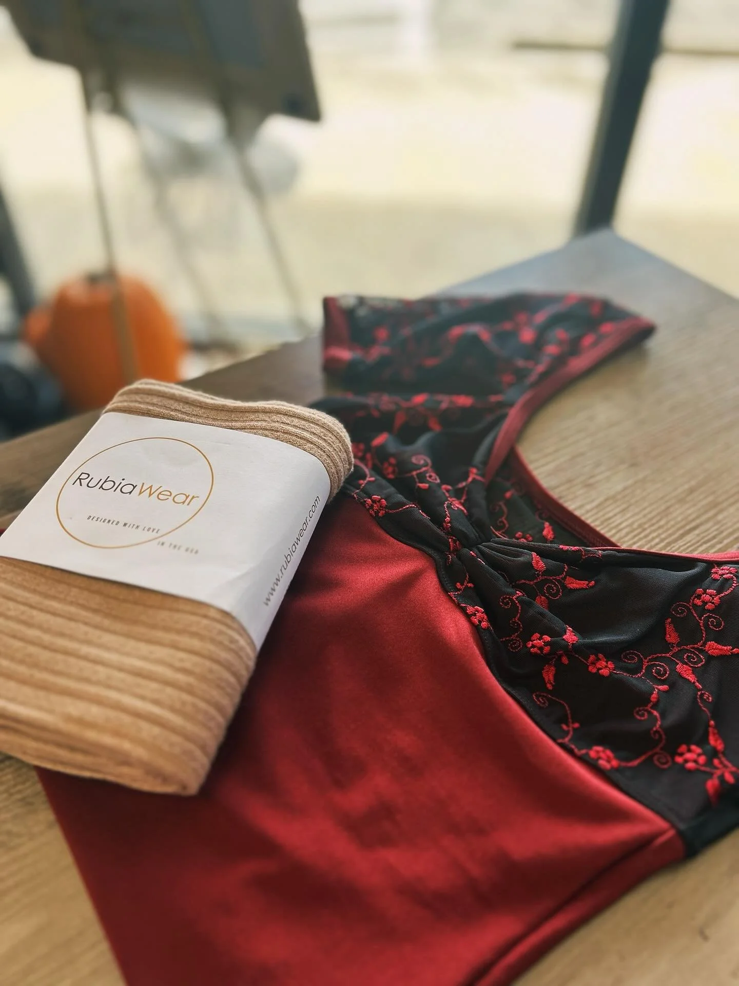 Hello, October 🍂✨ Fall colors and cozy layers have arrived at Tutus &amp; Ribbons &mdash; come shop this season&rsquo;s favorites! 
@rubiawear @dellalo_milano 
&bull;
&bull;
#tutusandribbons #tutusandribbonssanantonio #dancewear #fall #dancewearbout
