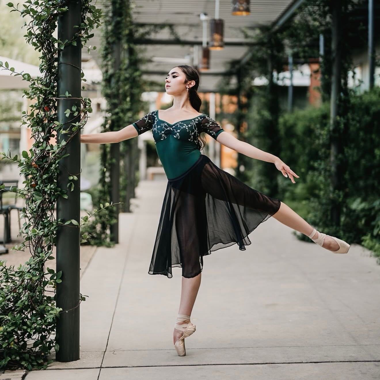 Green is the moment 💚

Featuring @_daniela.quiroga rocking her lucky leo ✨ We love being part of your training journey! 

Come get your lucky leo today ☘️
15% off all green items &mdash; in store now
&bull;
&bull;
#tutusandribbons #stpatricksday☘️ #