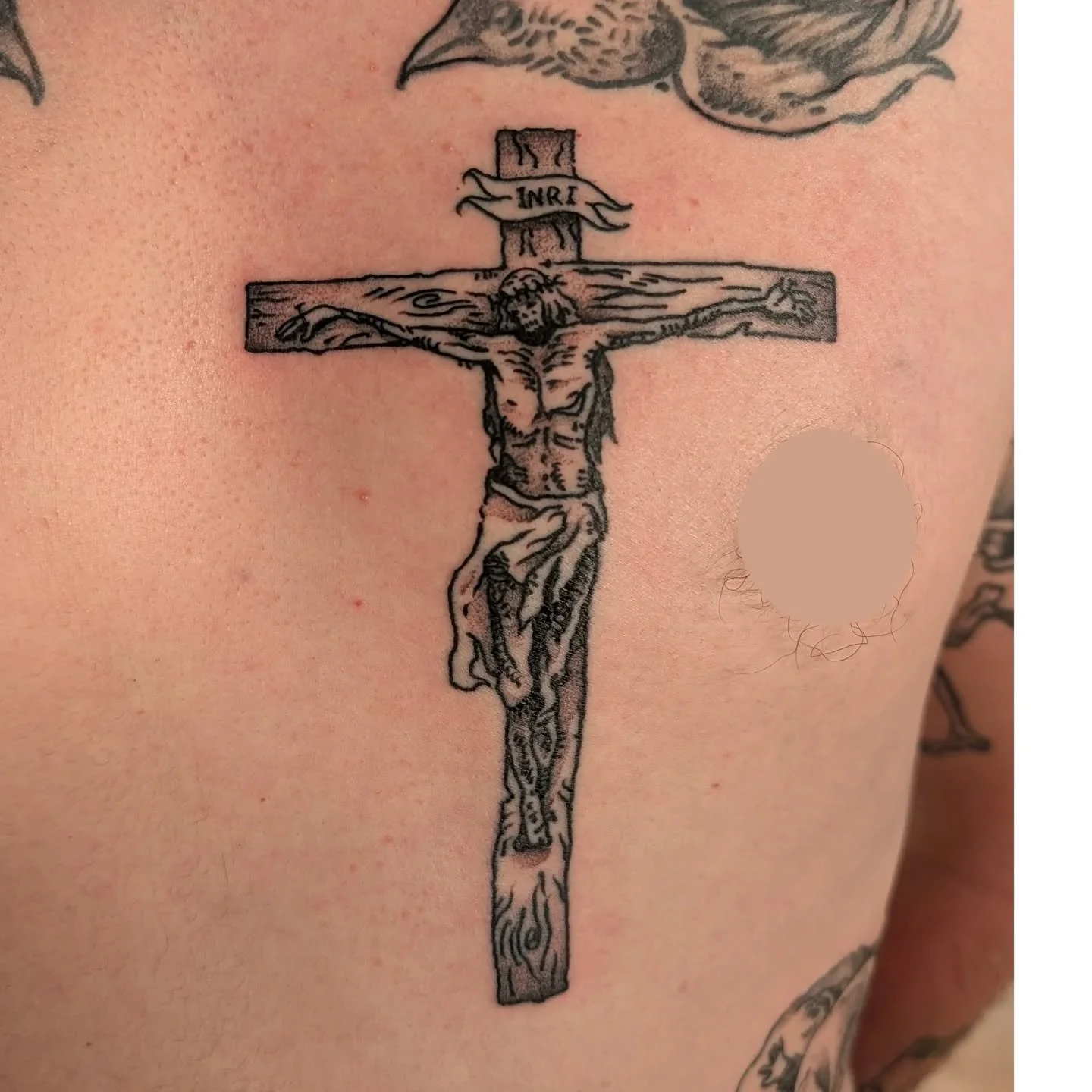 Bog body Jesus on the cross, such a fun piece to draw up and tattoo, thanks as always Cavan! Currently booking for September and October, just message me to get in 🌞
Thanks as always for keeping me busy with such fun projects!
.
Done at @niramittatt