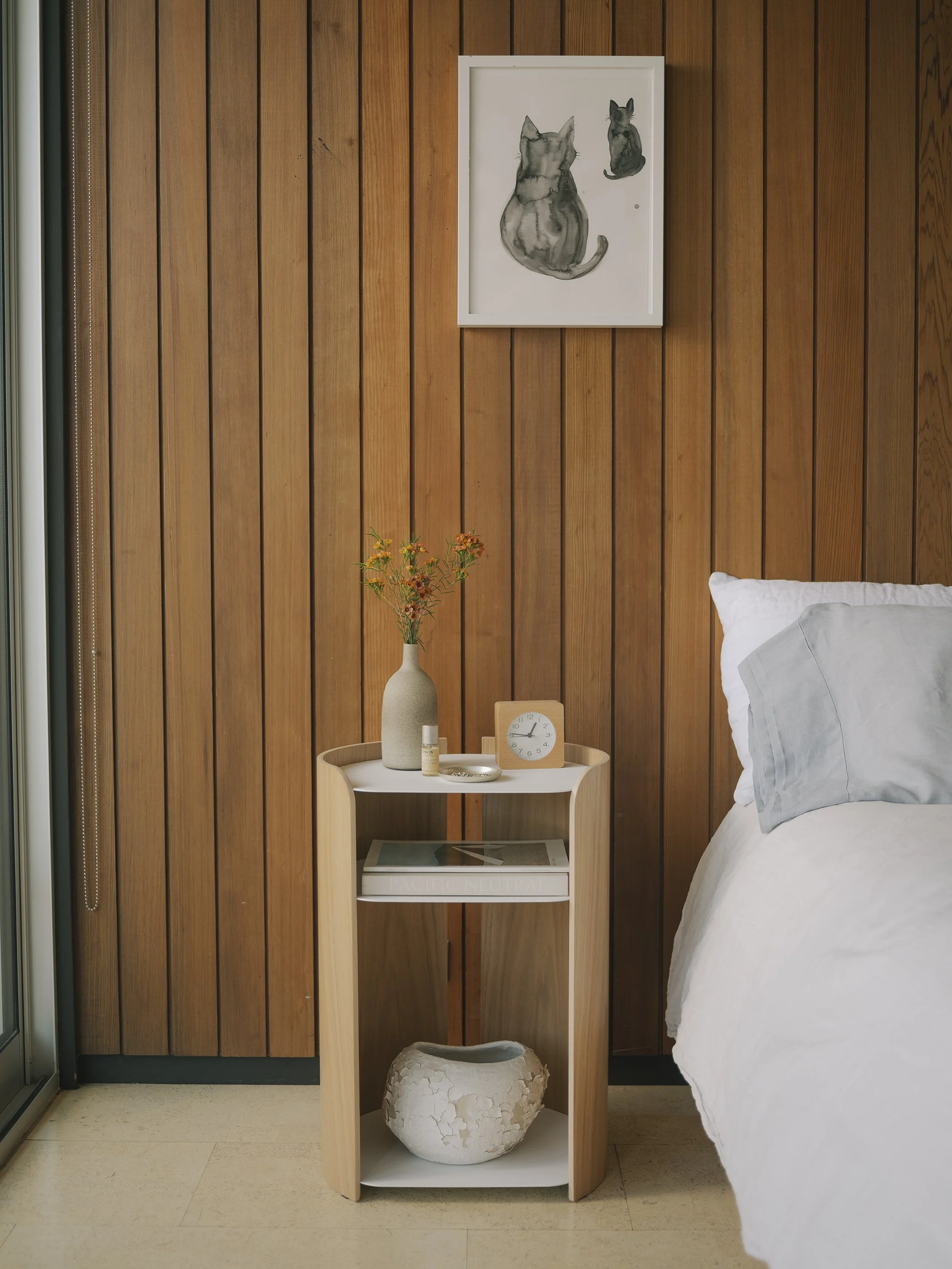 Contour Side Table _White_002 copy.jpg